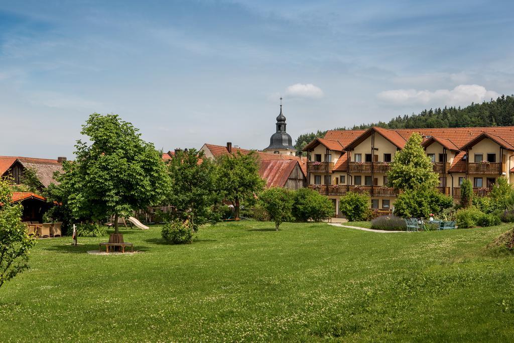 Hollerhoefe - Zu Gast Im Dorf Hotel Kemnath Exterior photo